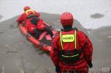 20190124123222_x-5678: Foto: Kolínští hasiči trénovali záchranu z probořeného ledu