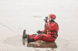 20190124123224_x-5702: Foto: Kolínští hasiči trénovali záchranu z probořeného ledu