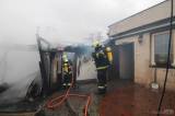 20190211183553_10-010: Foto, video: Při požáru usedlosti ve Vykáni byl vyhlášen druhý stupeň poplachu