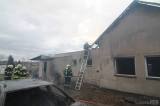 20190211183554_14-014: Foto, video: Při požáru usedlosti ve Vykáni byl vyhlášen druhý stupeň poplachu