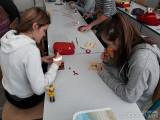 20190212134914_06: Dívky z deváté třídy ZŠ Vrdy se zapojily do projektu „SRDCE S LÁSKOU Darované“