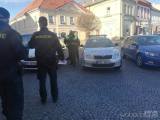 20190219141018_02: Policisté z Čáslavi zkontrolovali ubytovny, zaměřili se také na parkování ve městě