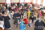 20190226232941_DSC_0248: Foto: Děti na tupadelském karnevale pobavil čaroděj Emča!