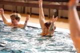 20190327113200_5G6H2750: Foto: O pravidelné zdravotní cvičení v kutnohorském bazénu je zájem
