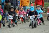 20190413121954_IMG_6422: Foto: Na Kmochově ostrově odstartoval seriál dětských cyklistických závodů Cyklotour Kolín 