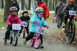 20190413121955_IMG_6432: Foto: Na Kmochově ostrově odstartoval seriál dětských cyklistických závodů Cyklotour Kolín 