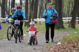 20190413121955_IMG_6438: Foto: Na Kmochově ostrově odstartoval seriál dětských cyklistických závodů Cyklotour Kolín 