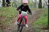 20190413122013_IMG_6542: Foto: Na Kmochově ostrově odstartoval seriál dětských cyklistických závodů Cyklotour Kolín 