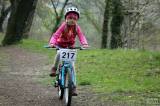 20190413122013_IMG_6555: Foto: Na Kmochově ostrově odstartoval seriál dětských cyklistických závodů Cyklotour Kolín 