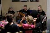 20190413203126_DSCF4297: Foto: V kutnohorské kavárně Blues Café zahrálo Petra Börnerové Trio