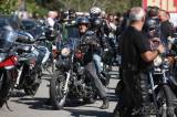 20190421144203_5G6H4912: Foto, video: Kutnohorští motorkáři Royal Riders zahájili sezonu tradičním pozdravem pouti