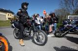 20190421144214_5G6H5075: Foto, video: Kutnohorští motorkáři Royal Riders zahájili sezonu tradičním pozdravem pouti