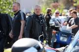 20190421144215_5G6H5103: Foto, video: Kutnohorští motorkáři Royal Riders zahájili sezonu tradičním pozdravem pouti