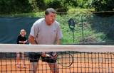 20190603124355_IMG_0555: Foto: Tenisové dvorce v Čáslavi hostily turnaj ve čtyřhře mužů i žen