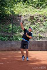 20190603124359_IMG_0573: Foto: Tenisové dvorce v Čáslavi hostily turnaj ve čtyřhře mužů i žen