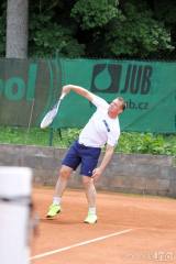 20190603124455_IMG_0632: Foto: Tenisové dvorce v Čáslavi hostily turnaj ve čtyřhře mužů i žen