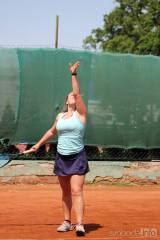 20190603124456_IMG_0652: Foto: Tenisové dvorce v Čáslavi hostily turnaj ve čtyřhře mužů i žen