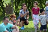 20190606223015_5G6H6104: Foto: Dětem z MŠ Benešova II zahrálo na zahradě Divadélko Kůzle!