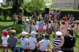 20190606223015_5G6H6113: Foto: Dětem z MŠ Benešova II zahrálo na zahradě Divadélko Kůzle!