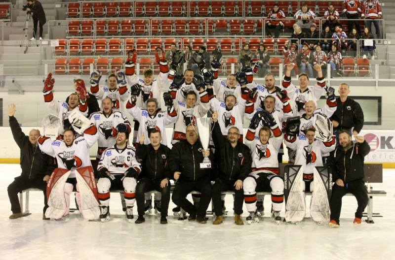 Výtěžek přátelského zápasu čáslavských hokejistů s výběrem Šíša Cupu věnují Nikolce