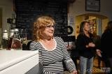 20190609152227_char_sla631: Foto: V kutnohorské kavárně Blues Café zahrál na foukací harmoniku Charlie Slavík