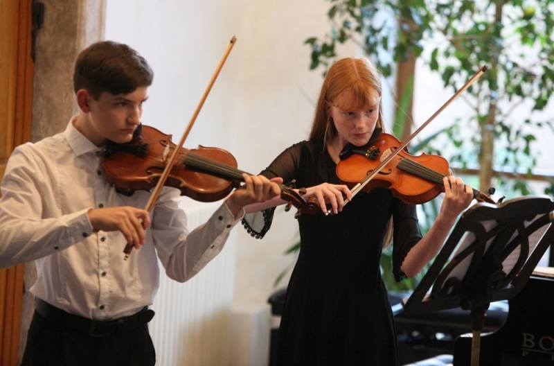 Foto: Na absolventském koncertě vystoupili Patricie Wichová a Roman Kalaš