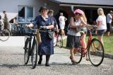 20190831153127_5G6H2706: Foto: Letní prázdniny zakončili ze sedel historických bicyklů, letos si připomněli Závod míru!