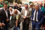 20190908153100_5G6H6909: Günter Demnig položil další Stolpersteine kameny v Kutné Hoře, dorazil i velvyslanec Izraele!