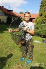 20190916215413_IMG_2148: Malí rybáři při sobotních závodech v Černínech ulovili velké množství ryb