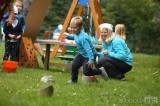 20190926215241_5G6H2027: Foto: Děti ve Žlebech si užívaly nové herní prvky na hřišti i „Šmoulí olympiádu“!