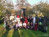20191027082341_sedlec140: Foto: Halloweenské odpoledne v Sedlci okořenila strašidelná stezka na rozhlednu na Kaňku!