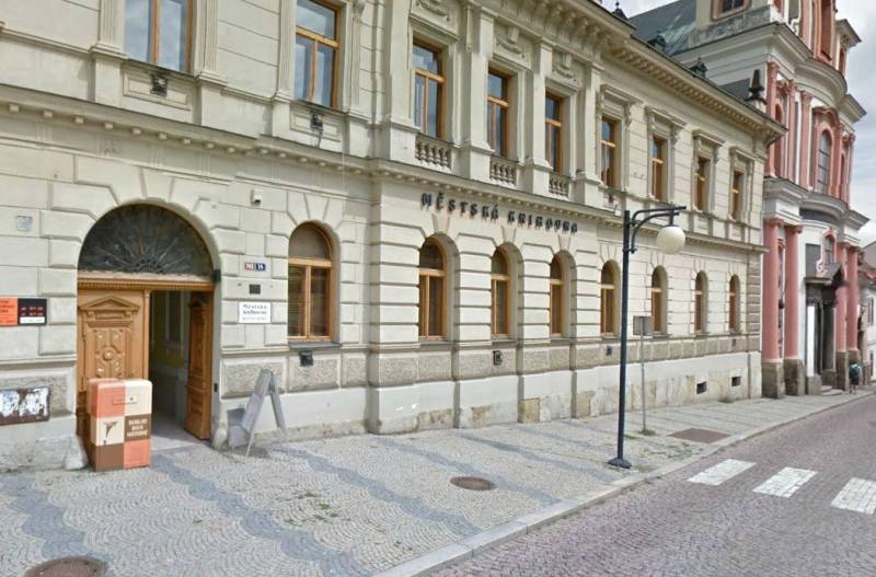 Do kutnohorské knihovny přijede besedovat diplomatka Janina Hřebíčková