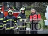 20191127170807_DSC_0272: Dobrovolní hasiči ve Žlebech dostali nový AED defibrilátor a další zdravotnické vybavení