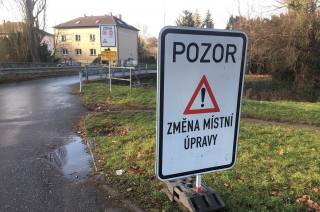 Změna dopravního značení v lokalitě Čeplov vyvolala na sociálních sítích rozporuplné reakce  