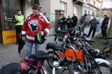 20200101153503_5G6H9139: Foto: Motorkáři z Čáslavi vyrazili do roku 2020 na mopedech