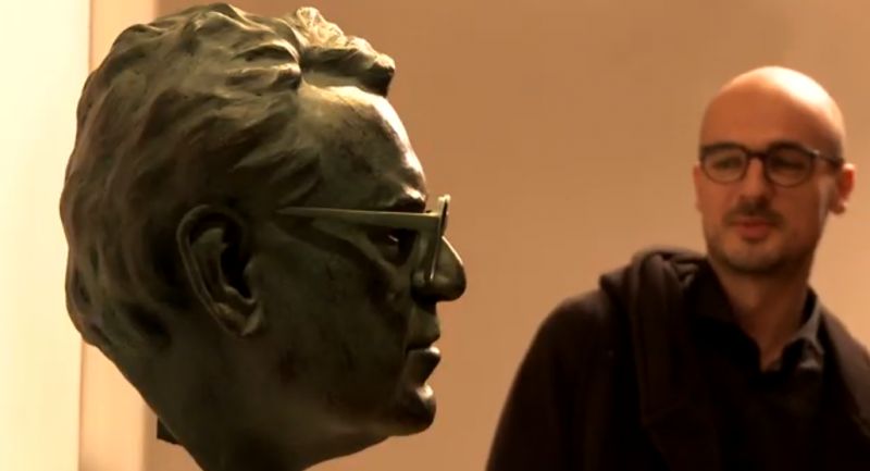 Video: Soutěž o sochařský portrét Miloše Formana zná svého vítěze