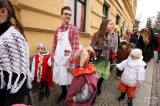 20200219115448_5G6H5876: Foto, video: O masopustní veselí v centru Kutné Hory se postaraly děti z MŠ Pohádka!
