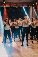 20200301180936_Baix_IMG_00211: Foto: V Lorci v sobotu tančili hlavně maturanti z třídy C4A Gymnázia Jiřího Ortena
