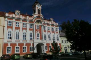 Městský úřad v Čáslavi omezil úřední hodiny pro veřejnost