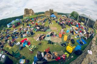 Folk na Lichnici bude! Tradiční festival milovníků folkové muziky proběhne v sobotu 11. července 