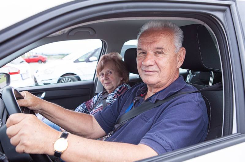 Projekt „Jedu s dobou“ učí seniory zvládat krizové momenty za volantem již třetím rokem