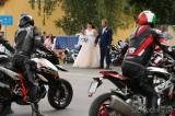 20200904143125_5G6H4604: Foto: Motorkářská svatba na Kačině: Renáta Vařečková řekla „ano“ Tomáši Perntovi!