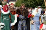 20200920015809_5G6H1309: Foto: Kutnou Horu navštívila devatenáctičlenná družina králů!