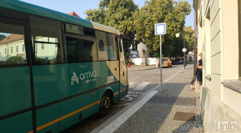 Od března 2021 rozšíží autobusové spoje ze Zruče nad Sázavou do Prahy