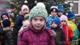 20201129141955_hlizov145: Foto, video: V Hlízově rozsvítili vánoční strom on-line