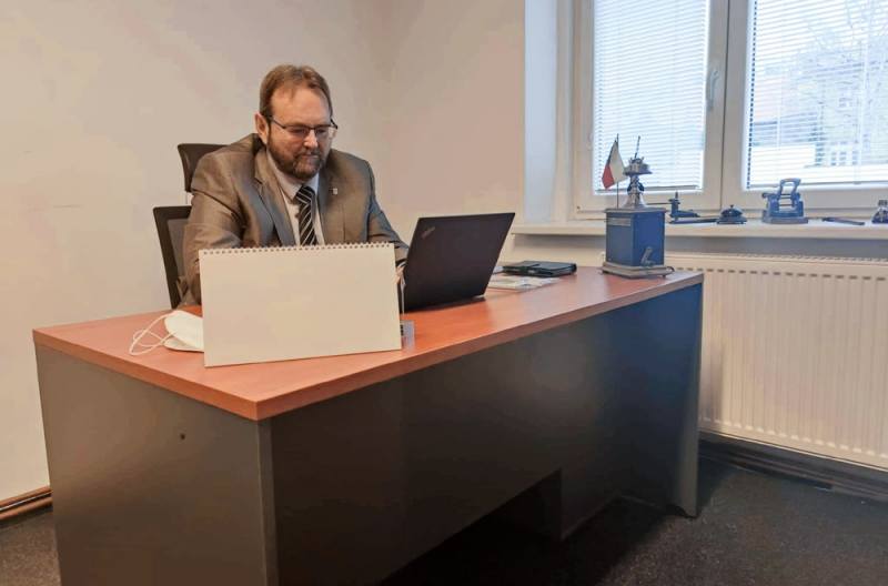Senátor Pavel Kárník otevřel v Kolíně svou kancelář