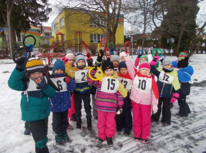 Foto: V Mateřské školce Pohádka uspořádali zimní olympiádu!