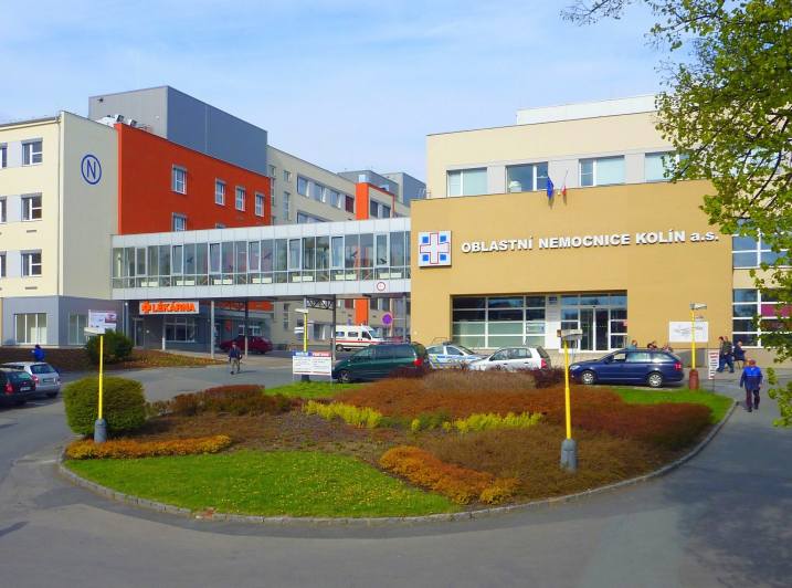 Kolínská nemocnice vyhlásila stav Hromadného postižení osob