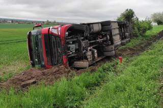 Dopravní nehoda u Skalky se obešla bez zranění, provoz bude zastaven v obou směrech!