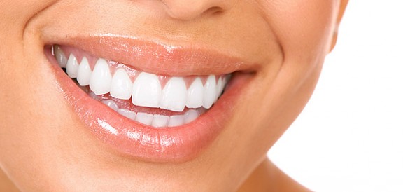 Vánoční tip: Prvních pět z Vás získá slevu 500 Kč na bělení zubů v čáslavské ordinaci